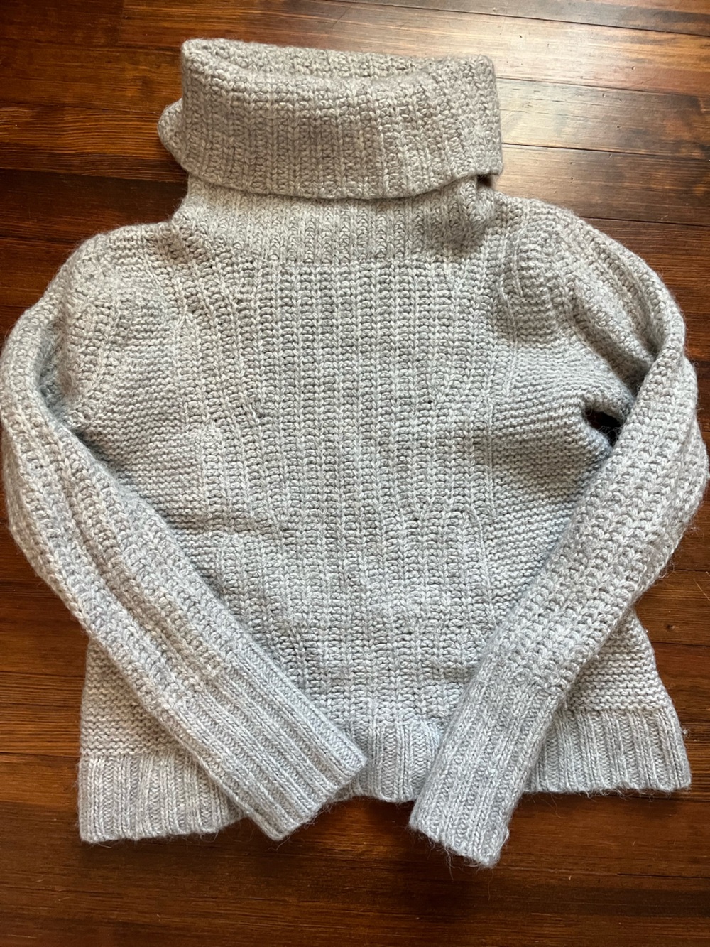 Banana Republic Light Gray Turtleneck Chunky Knit Sweater